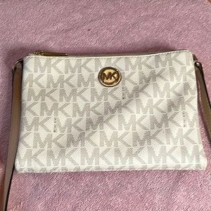 Michael Kors, Crossbody purse
